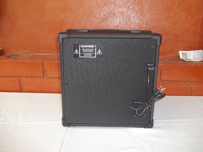AMPLIFICADOR DE GUITARRA GUITAR SHOOLS  TS-15W